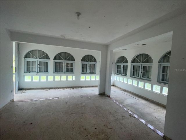 143 143, Barranquitas, PR 00794