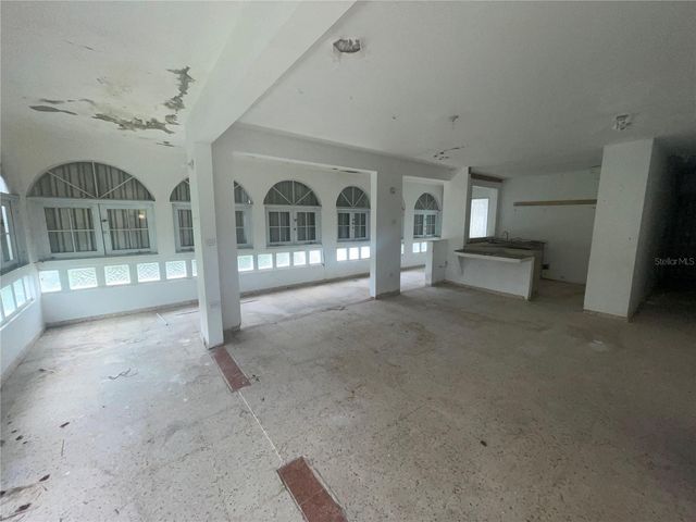 143 143, Barranquitas, PR 00794