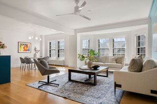 90 Commonwealth Avenue 18, Boston, MA 02116