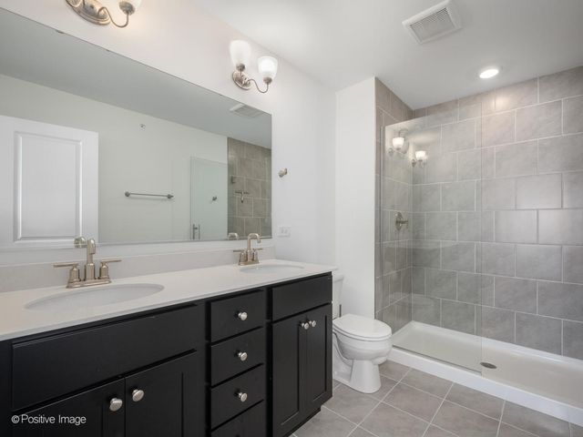 1080 Bogart Street, Des Plaines, IL 60018