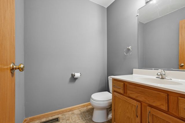 7908 W Tameling Court, Palos Hills, IL 60465