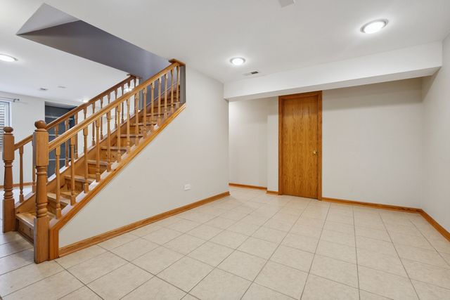 7908 W Tameling Court, Palos Hills, IL 60465
