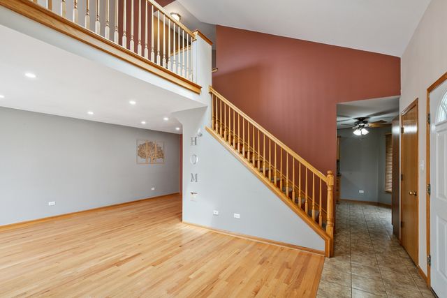 7908 W Tameling Court, Palos Hills, IL 60465