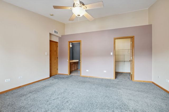 7908 W Tameling Court, Palos Hills, IL 60465