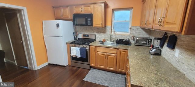 5803 CEDAR AVE, Philadelphia, PA 19143