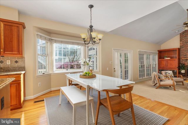 13018 GREY FRIARS PL, Herndon, VA 20171
