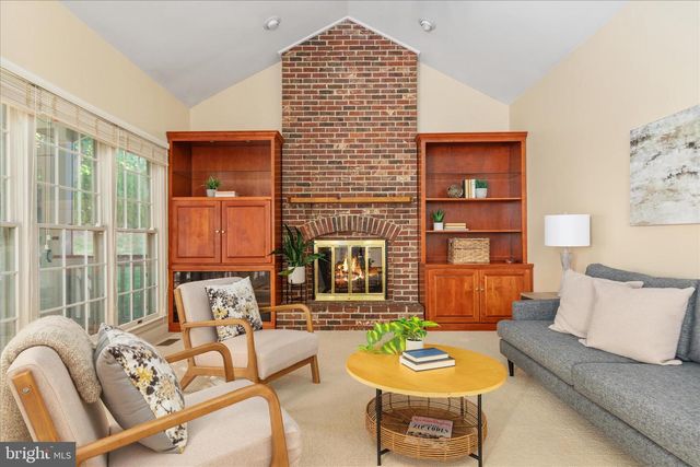 13018 GREY FRIARS PL, Herndon, VA 20171