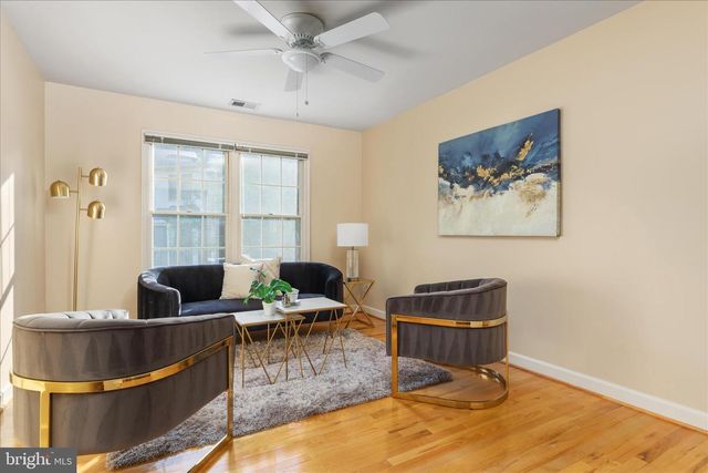 13018 GREY FRIARS PL, Herndon, VA 20171