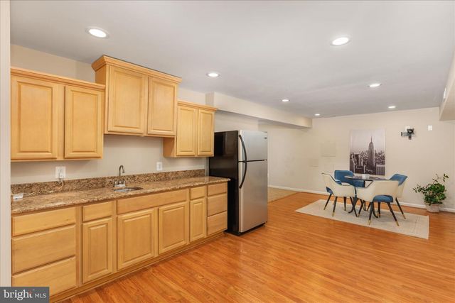 13018 GREY FRIARS PL, Herndon, VA 20171