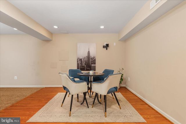13018 GREY FRIARS PL, Herndon, VA 20171