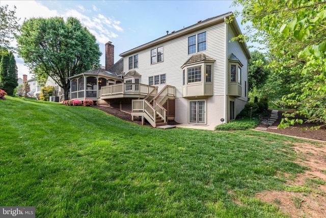 13018 GREY FRIARS PL, Herndon, VA 20171
