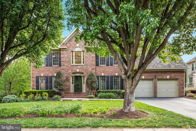 13018 GREY FRIARS PL, Herndon, VA 20171