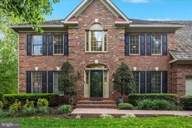 13018 GREY FRIARS PL, Herndon, VA 20171