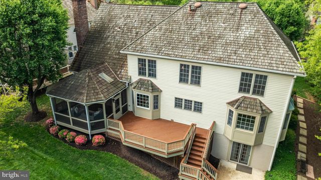 13018 GREY FRIARS PL, Herndon, VA 20171