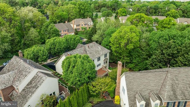 13018 GREY FRIARS PL, Herndon, VA 20171