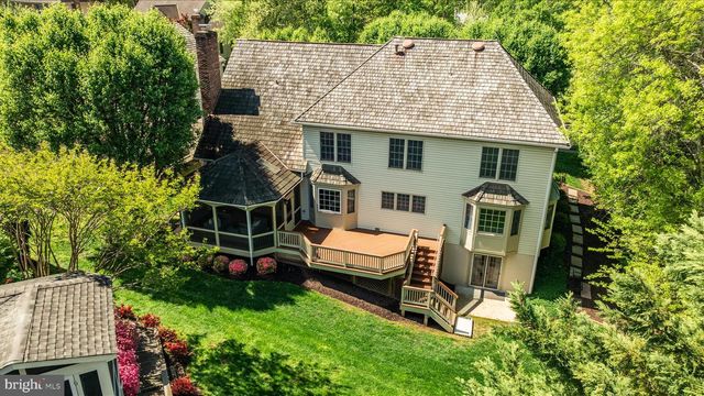 13018 GREY FRIARS PL, Herndon, VA 20171