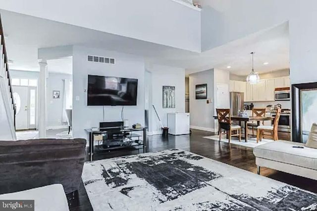 1674 WHITE PINE WAY, Vineland, NJ 08360