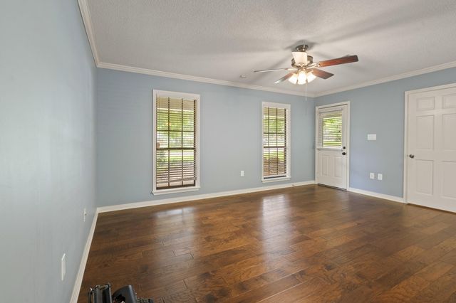 37 Windlass Dr., Hattiesburg, MS 39402