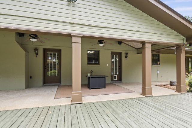 37 Windlass Dr., Hattiesburg, MS 39402