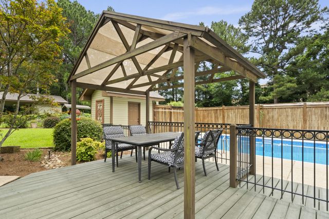 37 Windlass Dr., Hattiesburg, MS 39402