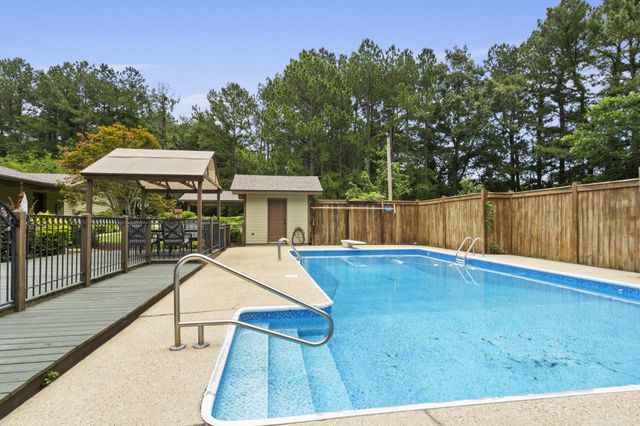 37 Windlass Dr., Hattiesburg, MS 39402