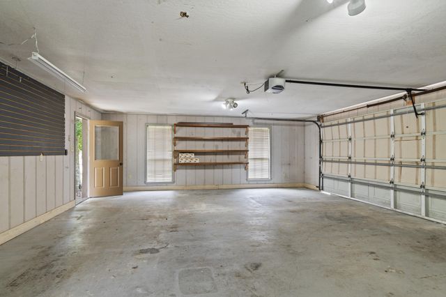 37 Windlass Dr., Hattiesburg, MS 39402