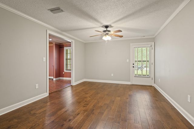 37 Windlass Dr., Hattiesburg, MS 39402