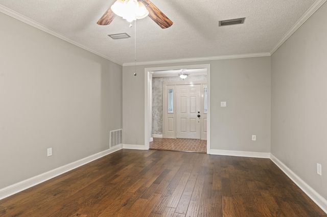 37 Windlass Dr., Hattiesburg, MS 39402