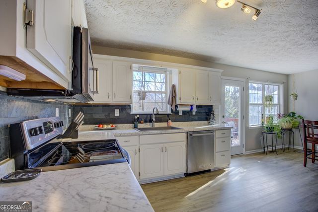 225 Avery Drive, Covington, GA 30016