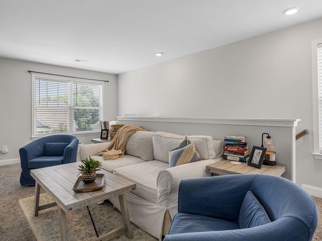 148 Bur Oak Drive, Taylors, SC 29687