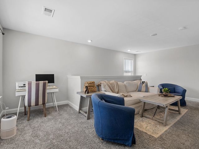 148 Bur Oak Drive, Taylors, SC 29687