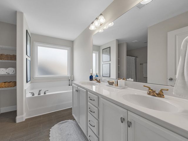 148 Bur Oak Drive, Taylors, SC 29687