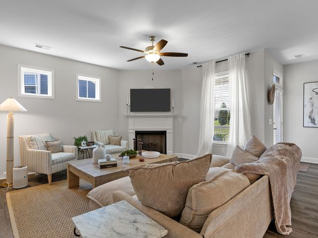 148 Bur Oak Drive, Taylors, SC 29687