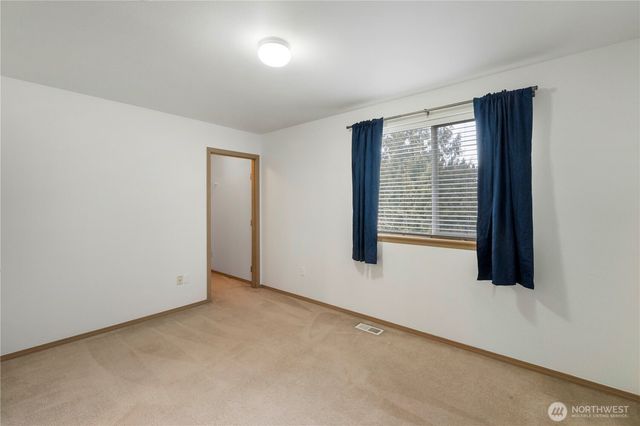 11913 126th Street Ct E, Puyallup, WA 98374