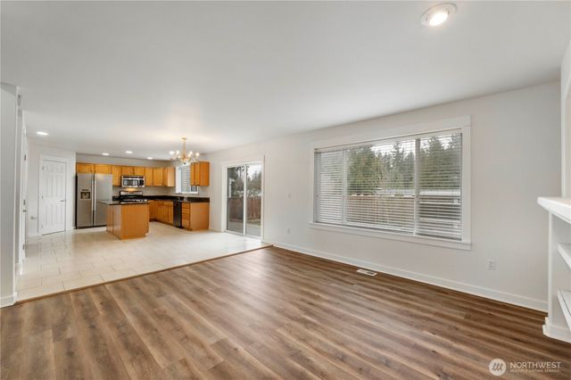 11913 126th Street Ct E, Puyallup, WA 98374