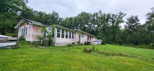 149 Hemlock Dr, Coalmont, TN 37313