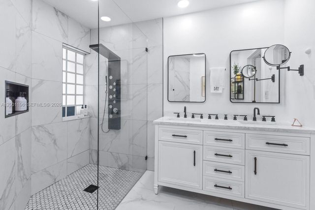 17816 SW 10th Ln, Pembroke Pines, FL 33029