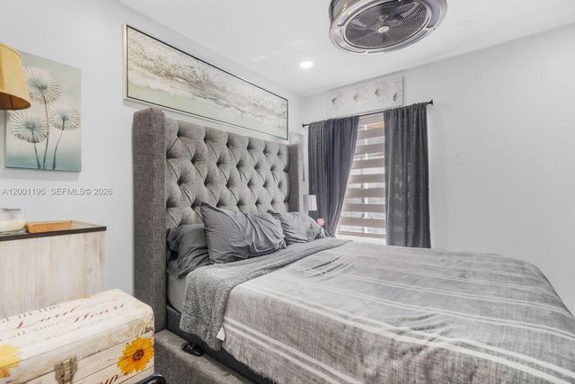 17816 SW 10th Ln, Pembroke Pines, FL 33029