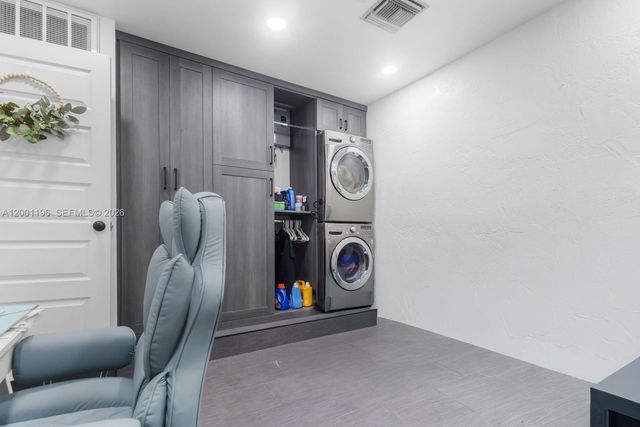 17816 SW 10th Ln, Pembroke Pines, FL 33029