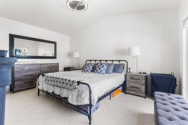 17816 SW 10th Ln, Pembroke Pines, FL 33029