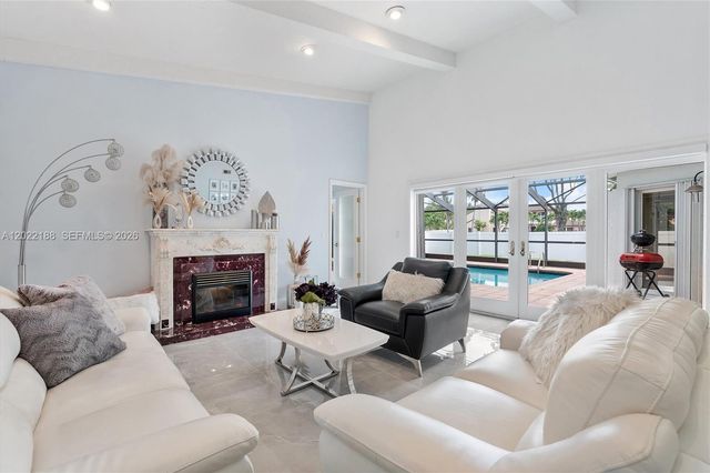 1001 SW 93rd Avenue, Plantation, FL 33324