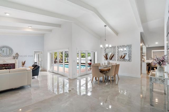 1001 SW 93rd Avenue, Plantation, FL 33324