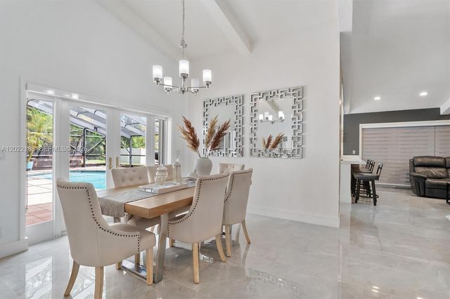 1001 SW 93rd Avenue, Plantation, FL 33324