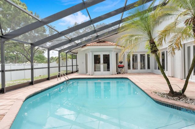 1001 SW 93rd Avenue, Plantation, FL 33324