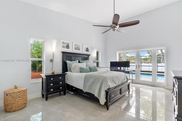 1001 SW 93rd Avenue, Plantation, FL 33324