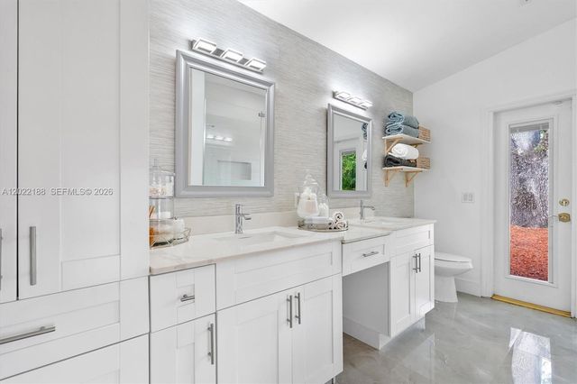 1001 SW 93rd Avenue, Plantation, FL 33324