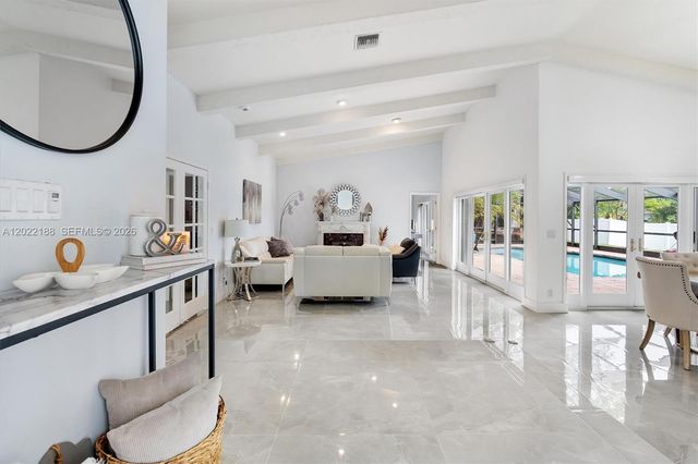 1001 SW 93rd Avenue, Plantation, FL 33324