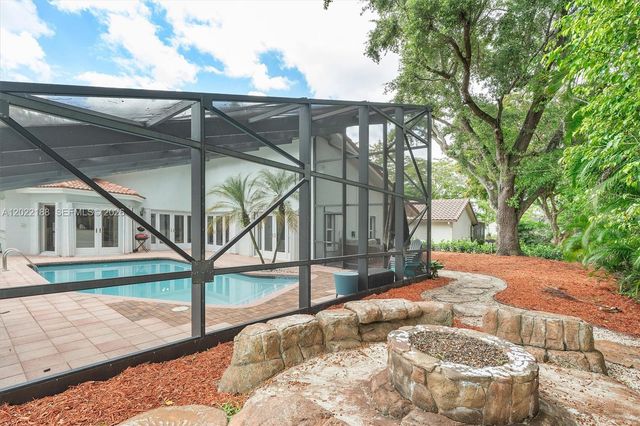 1001 SW 93rd Avenue, Plantation, FL 33324