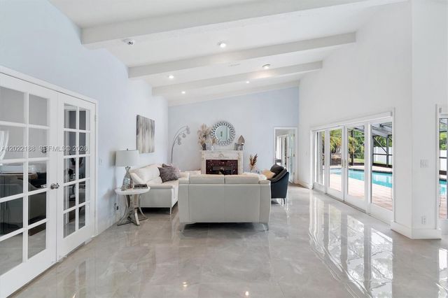 1001 SW 93rd Avenue, Plantation, FL 33324