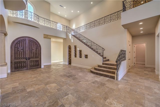 16 Anthem Pointe Court, Henderson, NV 89052